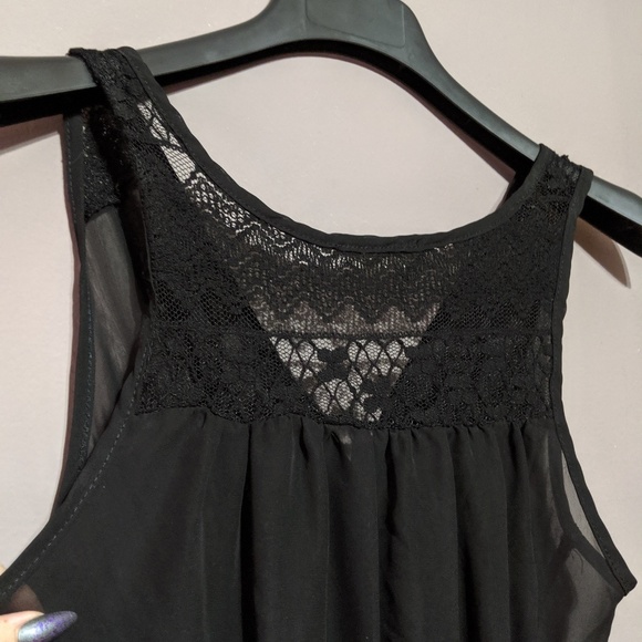 Sheer tank top with lace pattern - Picture 4 of 4